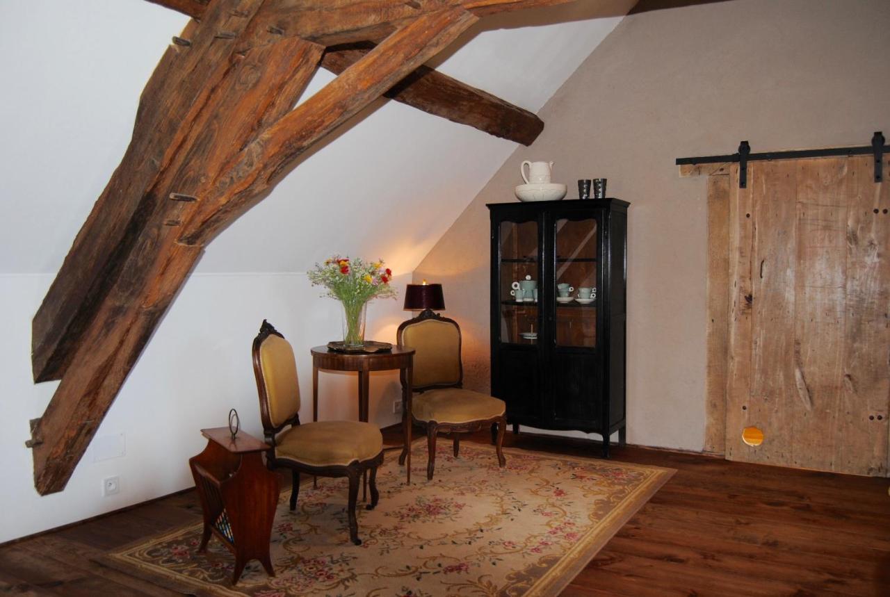 Chambres D'Hotes Domaine Les Grands Perons Hérisson Exterior foto