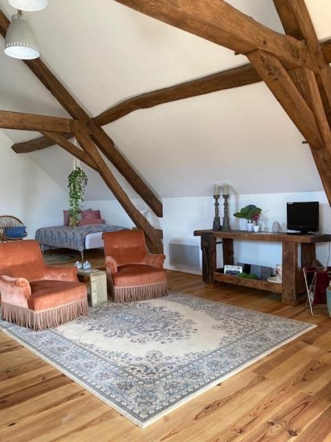 Chambres D'Hotes Domaine Les Grands Perons Hérisson Exterior foto